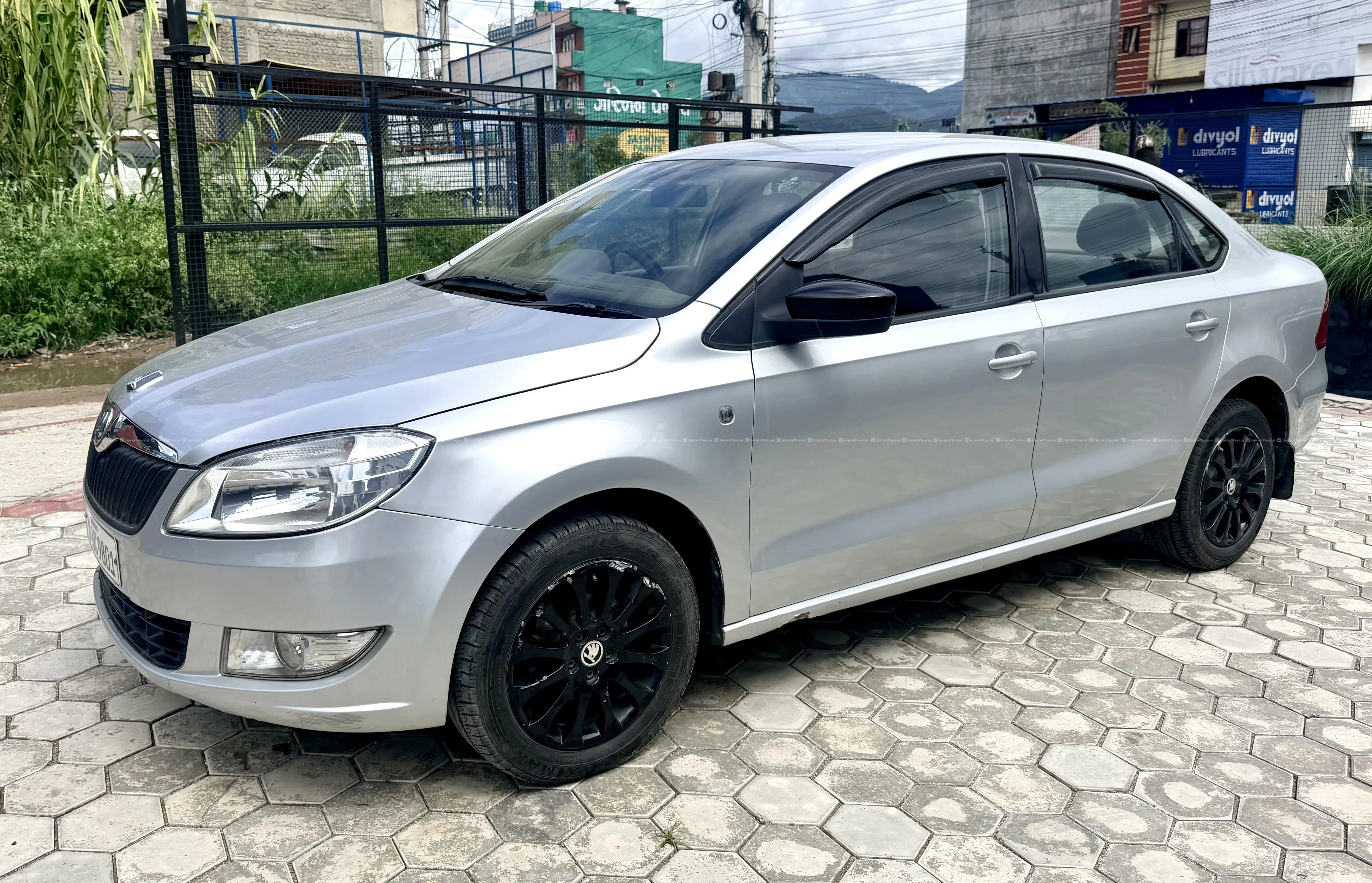 excellent 2014 skoda rapid 1.6 MPI 50% finance 2
