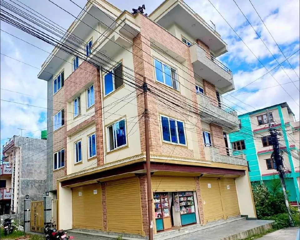 Brand New Commercial House On Sale at Manamaiju 7