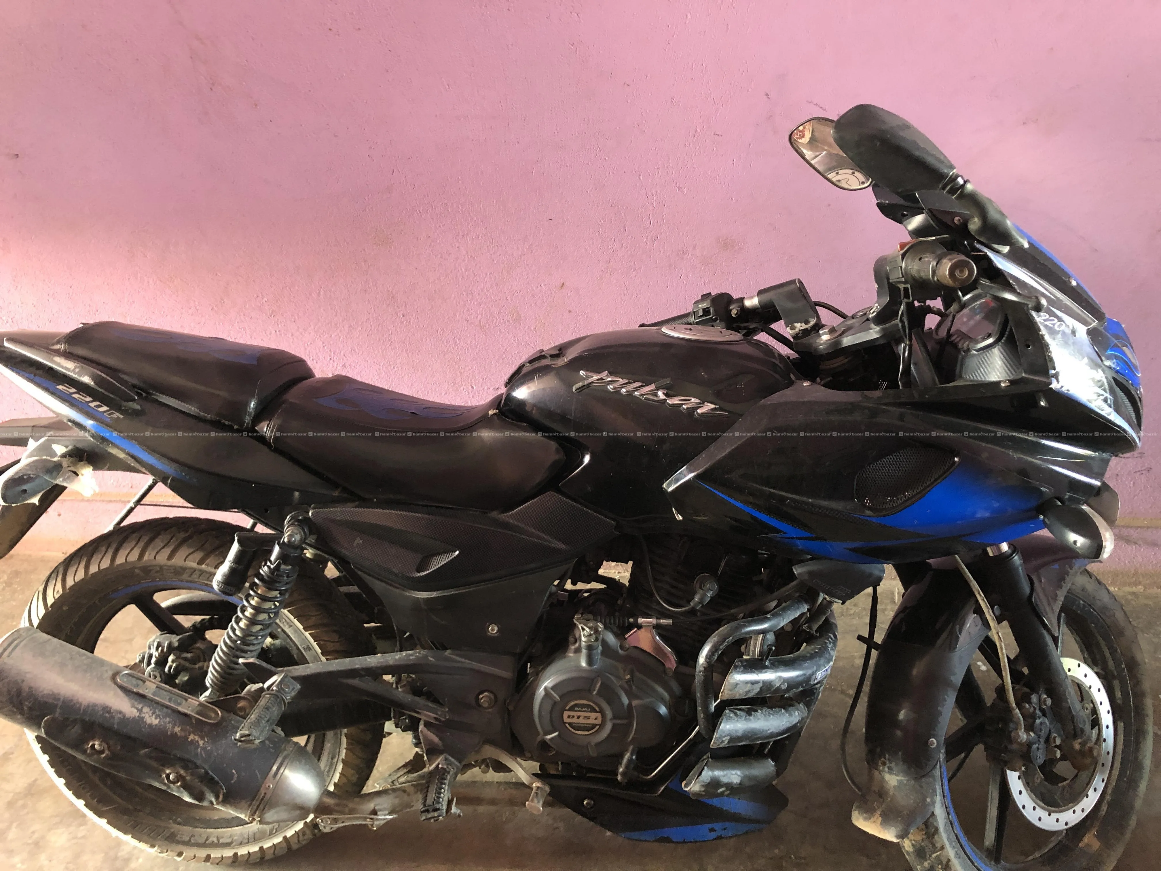220 Pulsar bike 2