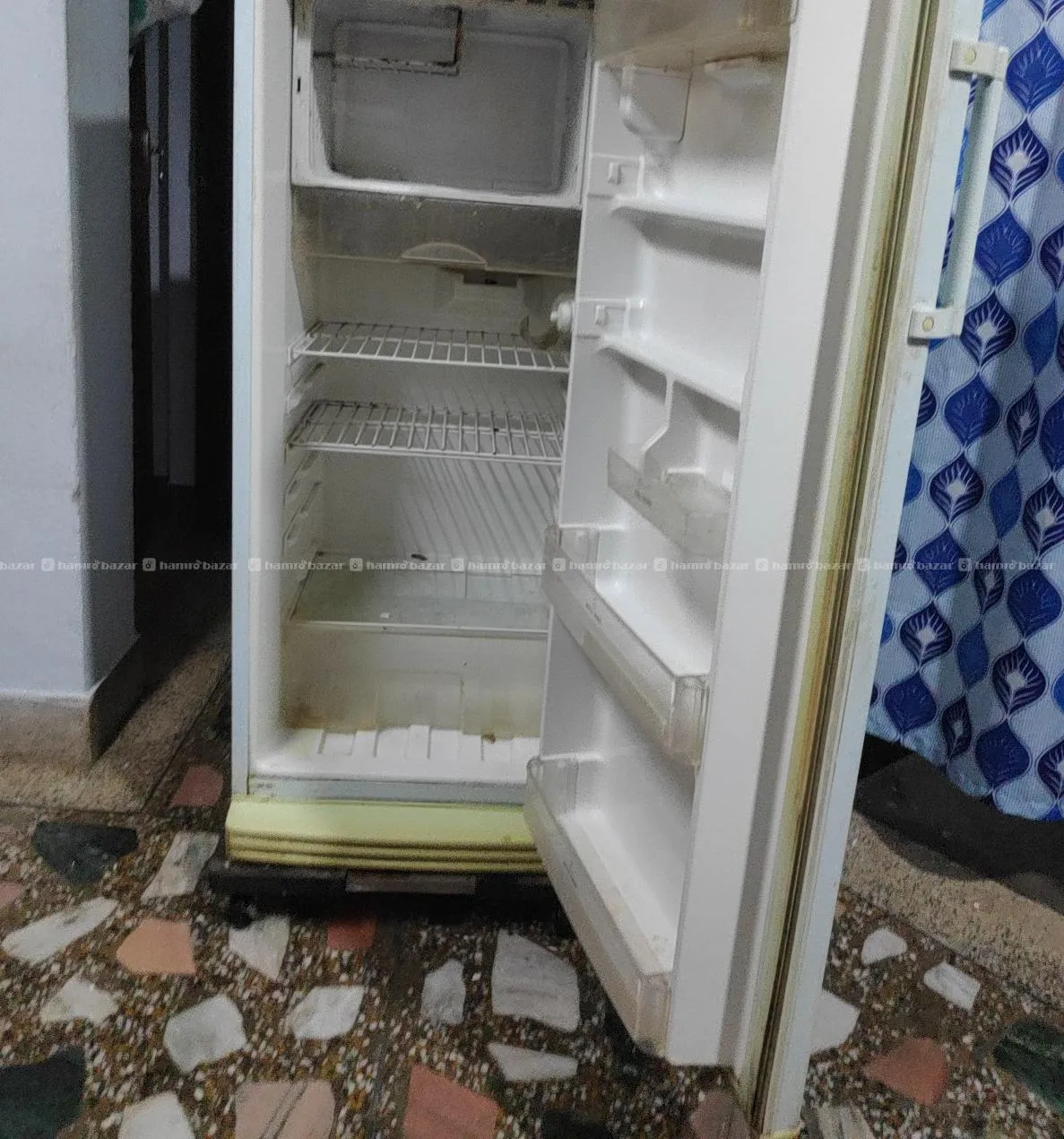 Distar Fridge used cheap 3