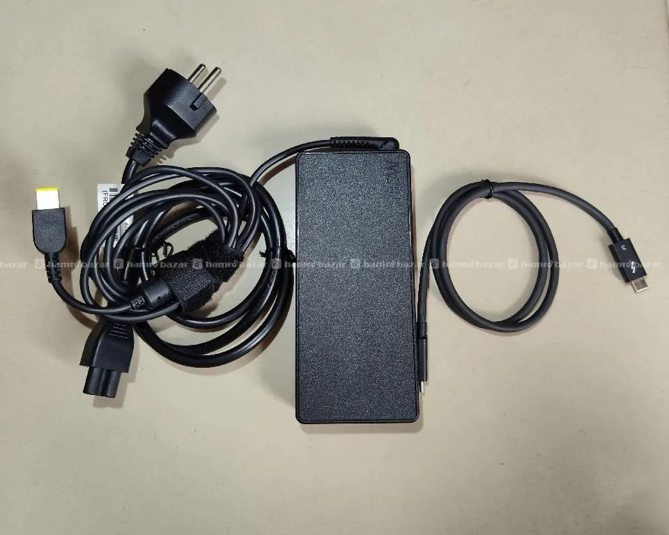 Lenovo ThinkPad Thunderbolt 4 Dock + 135W Adapter 5