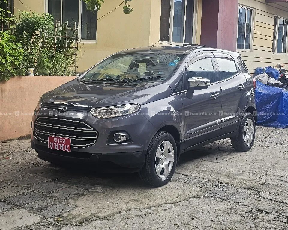 Ford Ecosports Trend 1.5  ( 2016) 6
