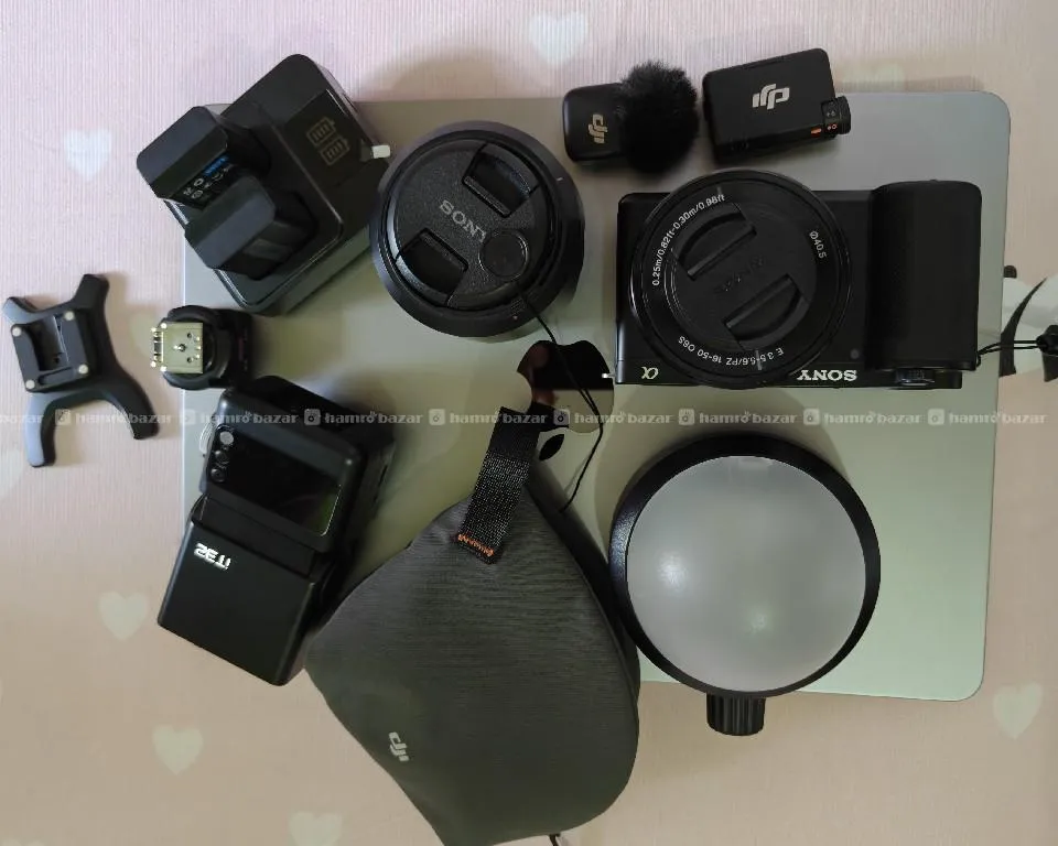 Sony ZV-E10 - Like Brand New (Shutter Count 1032) 2