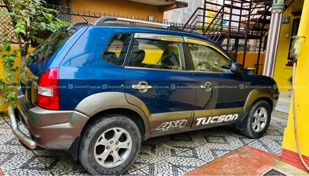Hyundai Tucson 4WD Sunroof 4