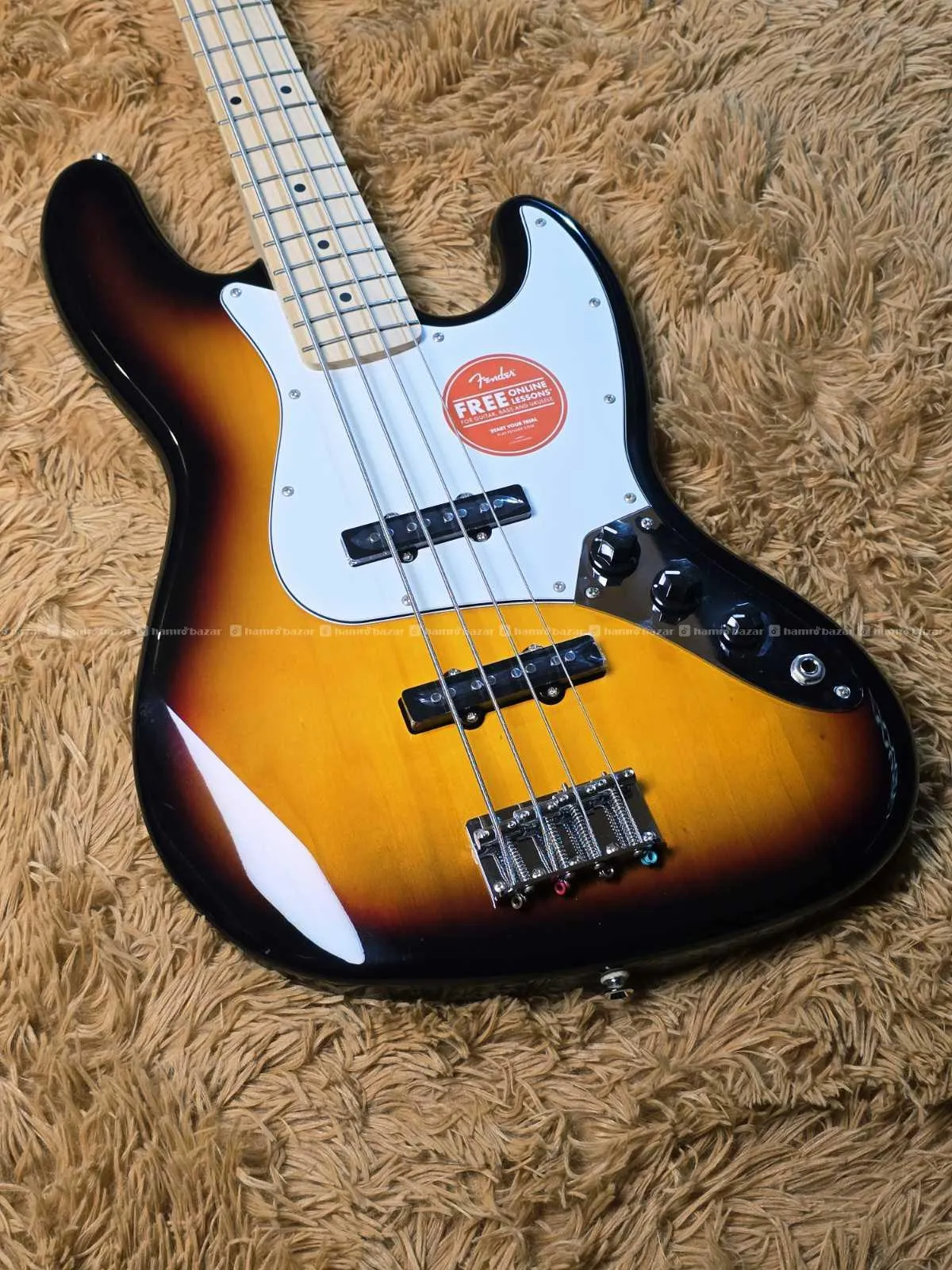 Squier Affinity Series Jazz Bass 4 String 2