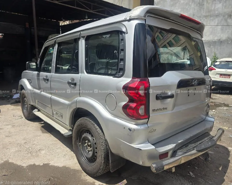 Mahindra Scorpio S5 5