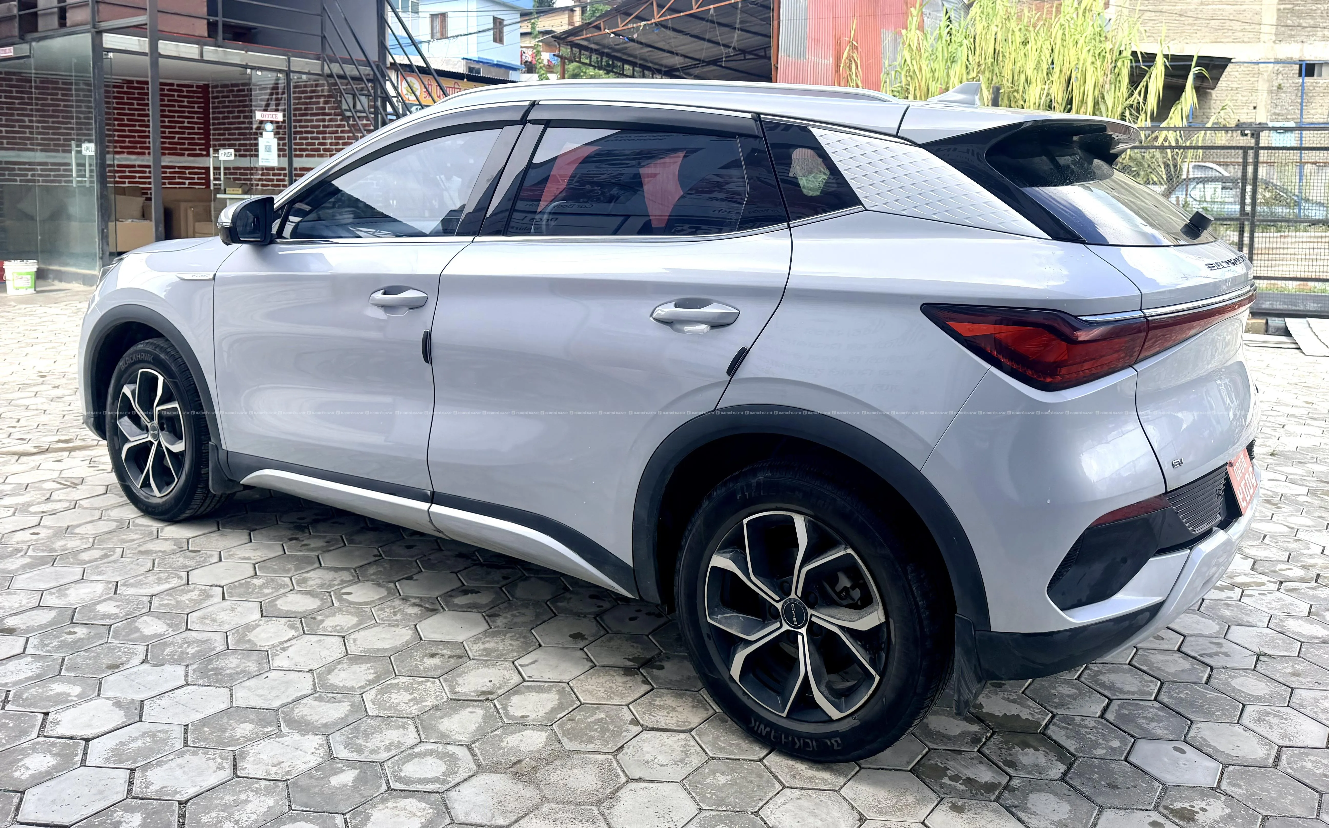 singlehand 2023 byd atto 3 likenew with 50% financ 7