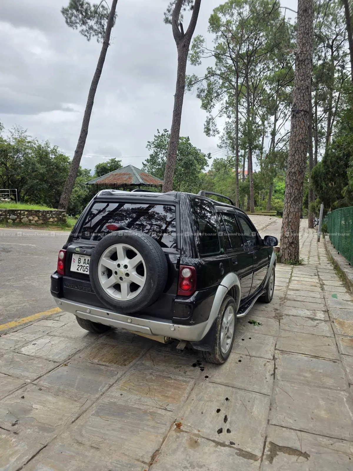land Rover 2005 model 9761803028 2