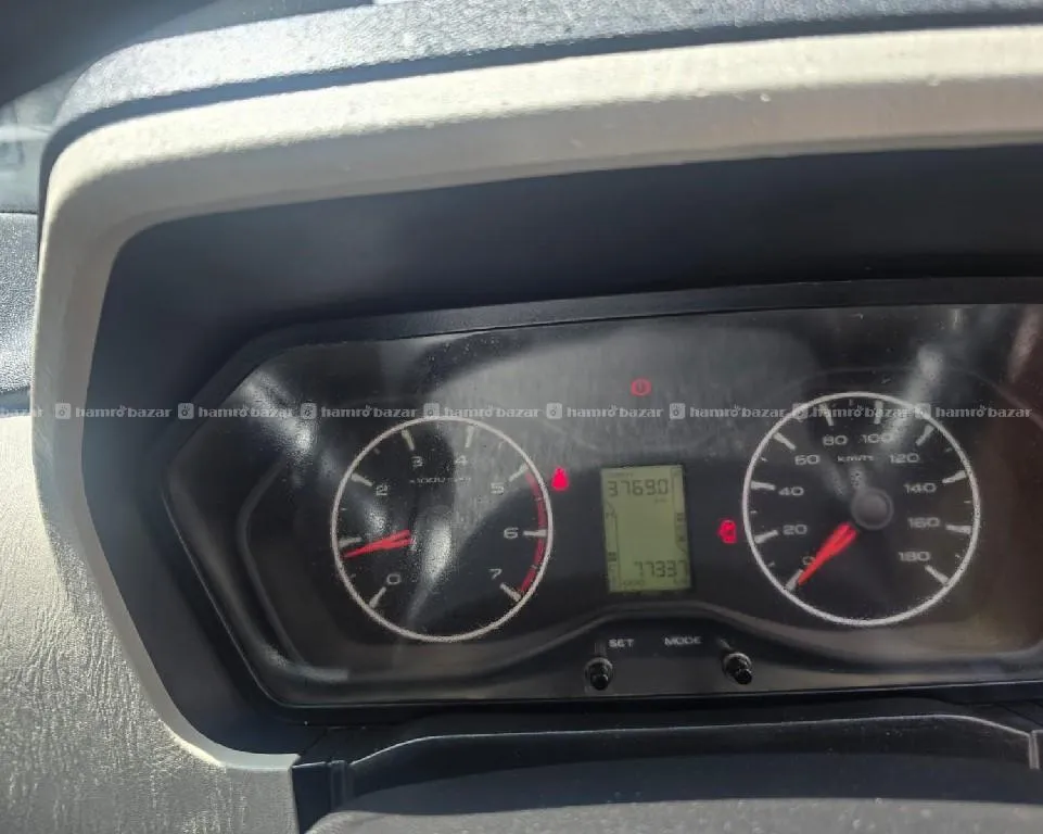 Mahindra Scorpio S5 2