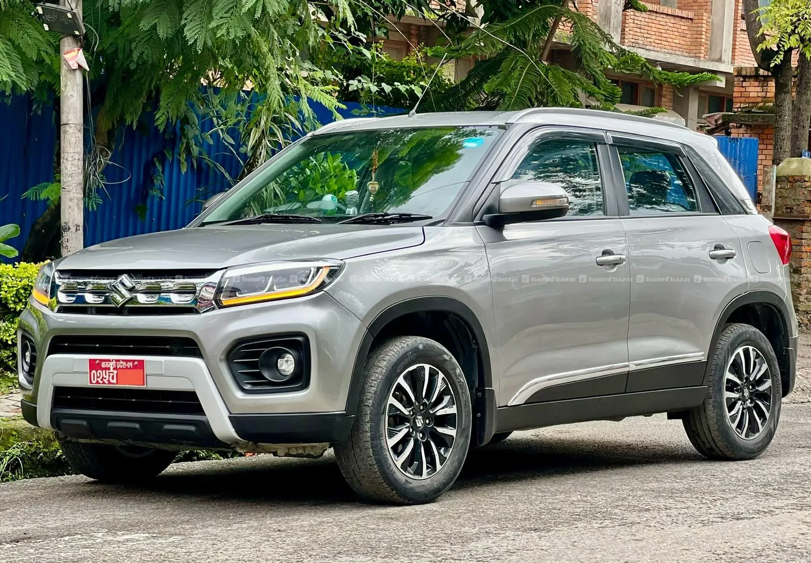 Maruti Suzuki Brezza ZXi+ 2021 "Single Hand" 4
