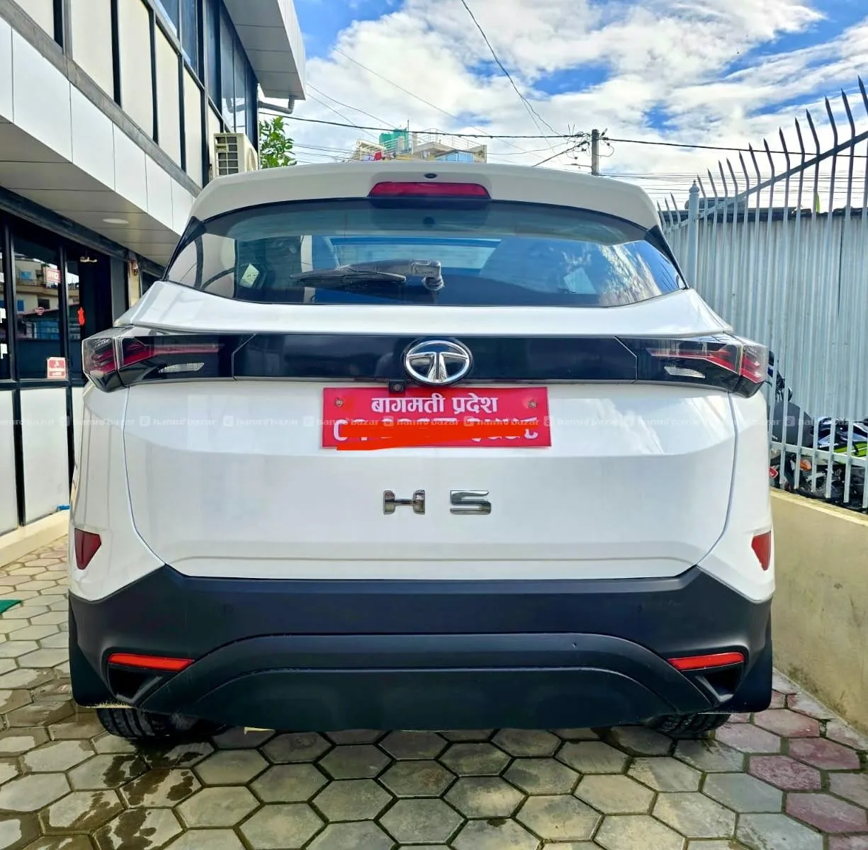 singlehand 2021 tata H5 sunroof AWD 60% finance 5