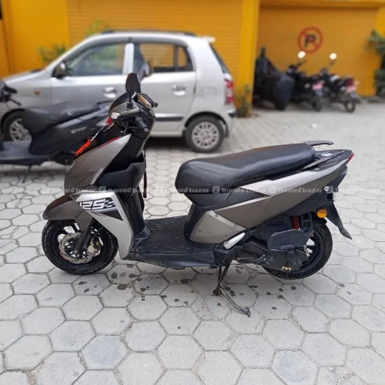121 Lot Ntorq 125 Disc 3