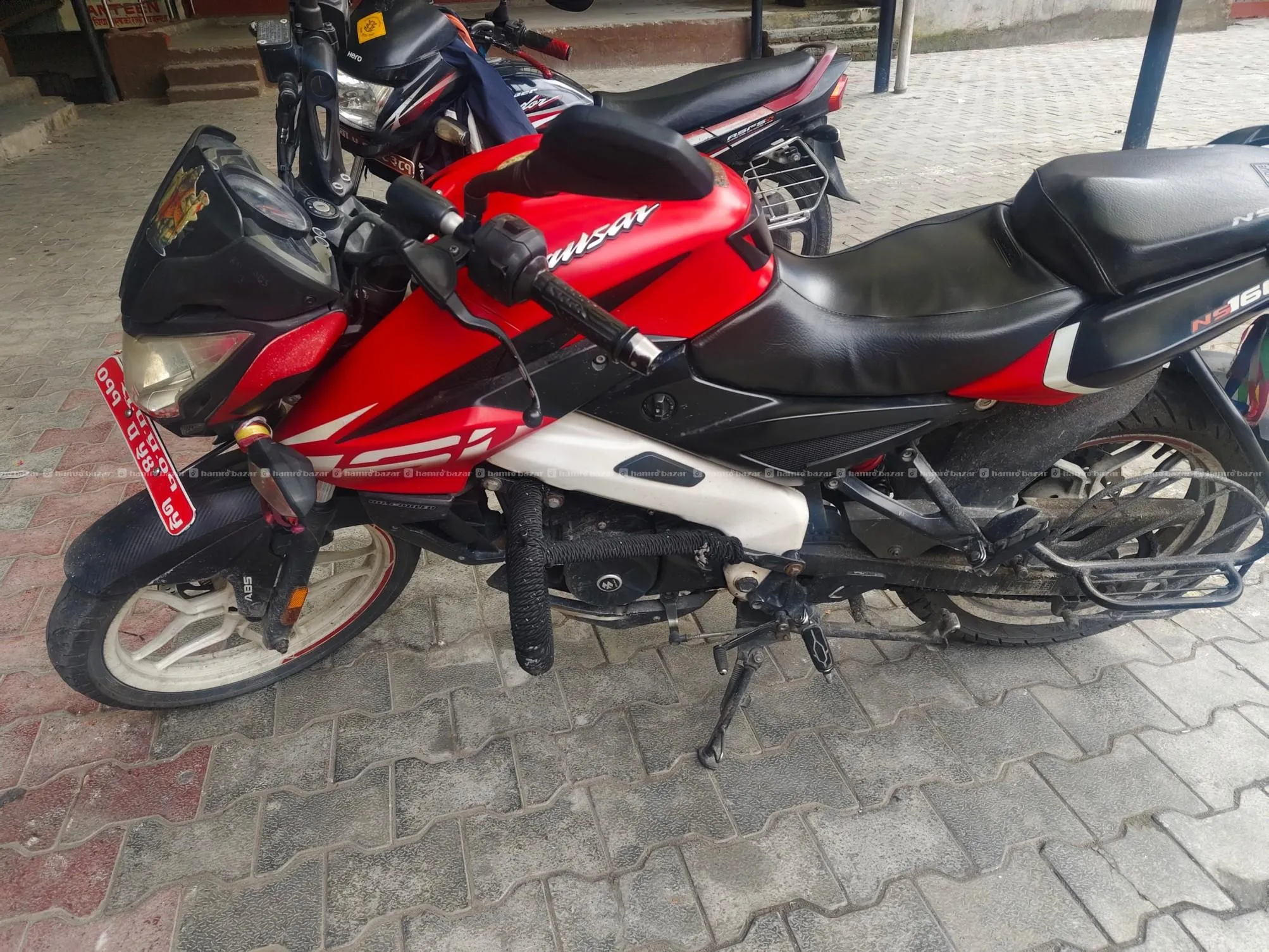 Pulsar NS 160 ABS 3