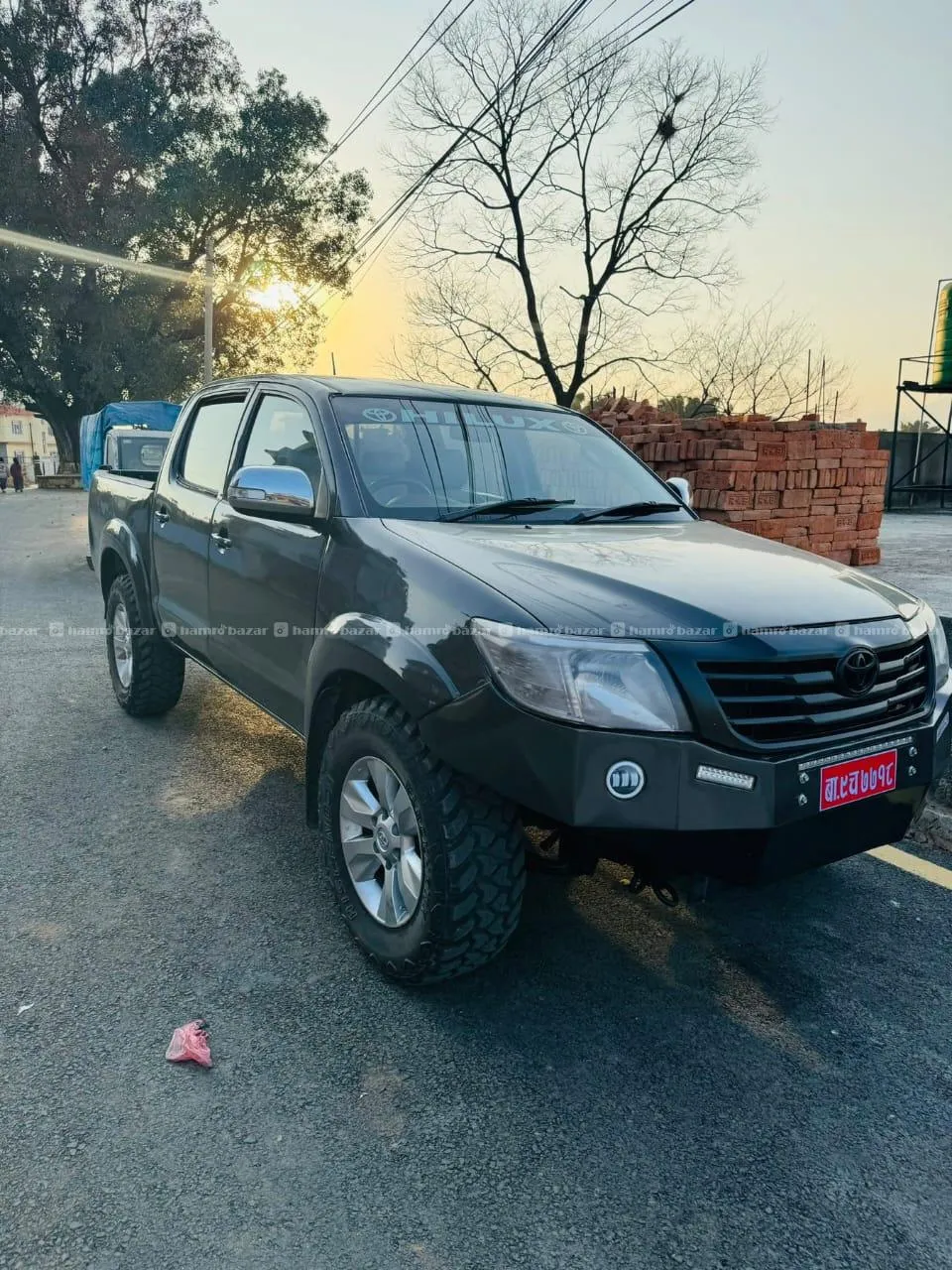 Toyota Hilux on SALE Great condition 2