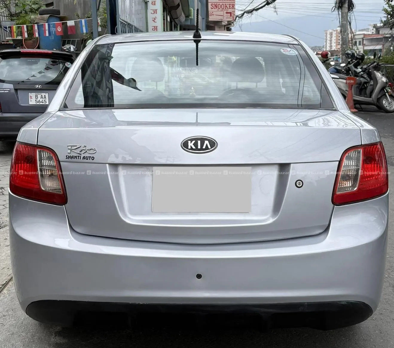 Single handed 2011 model kia rio on sale 5