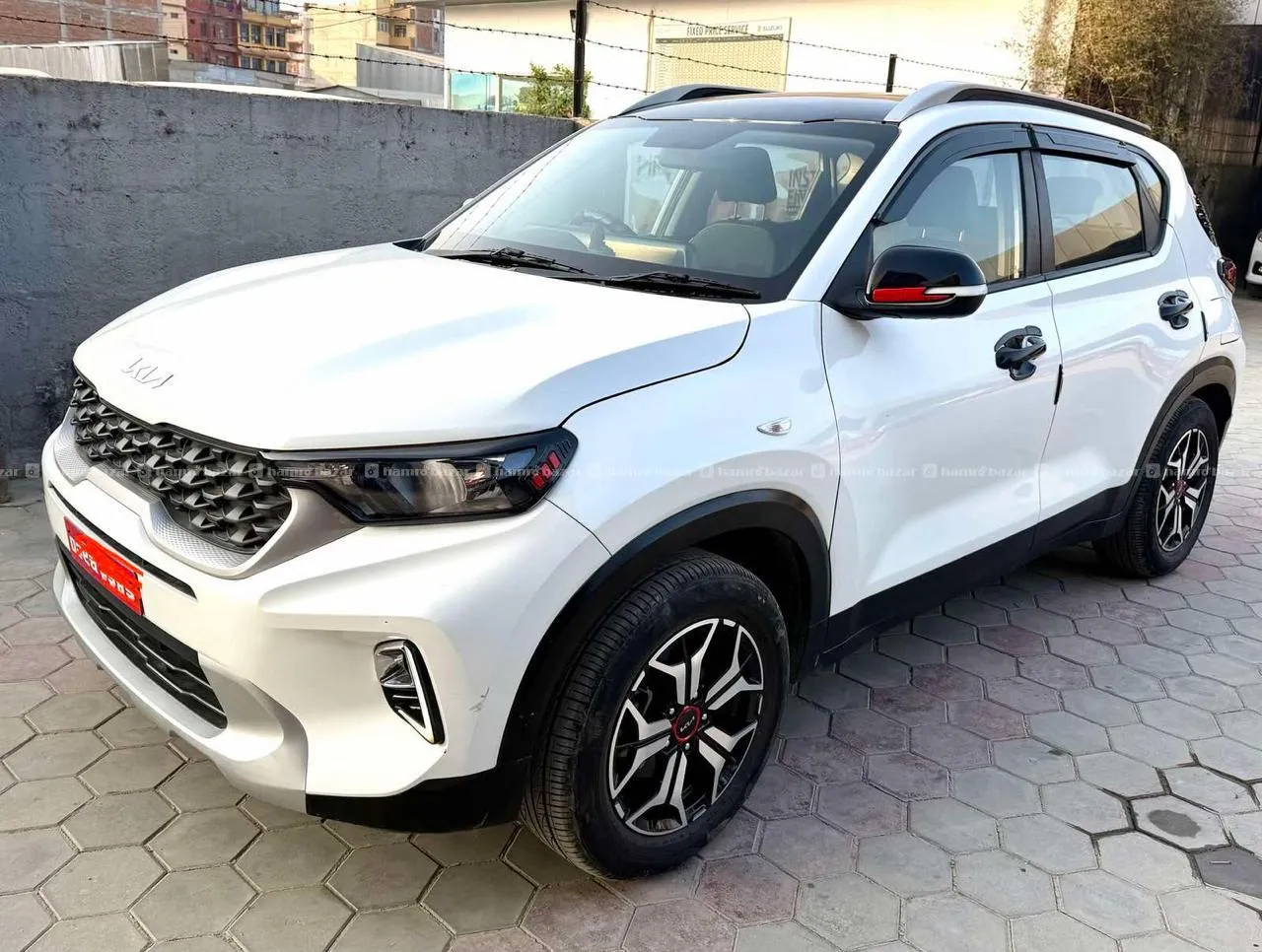 offer price kia sonet 2023 Model with finance 7