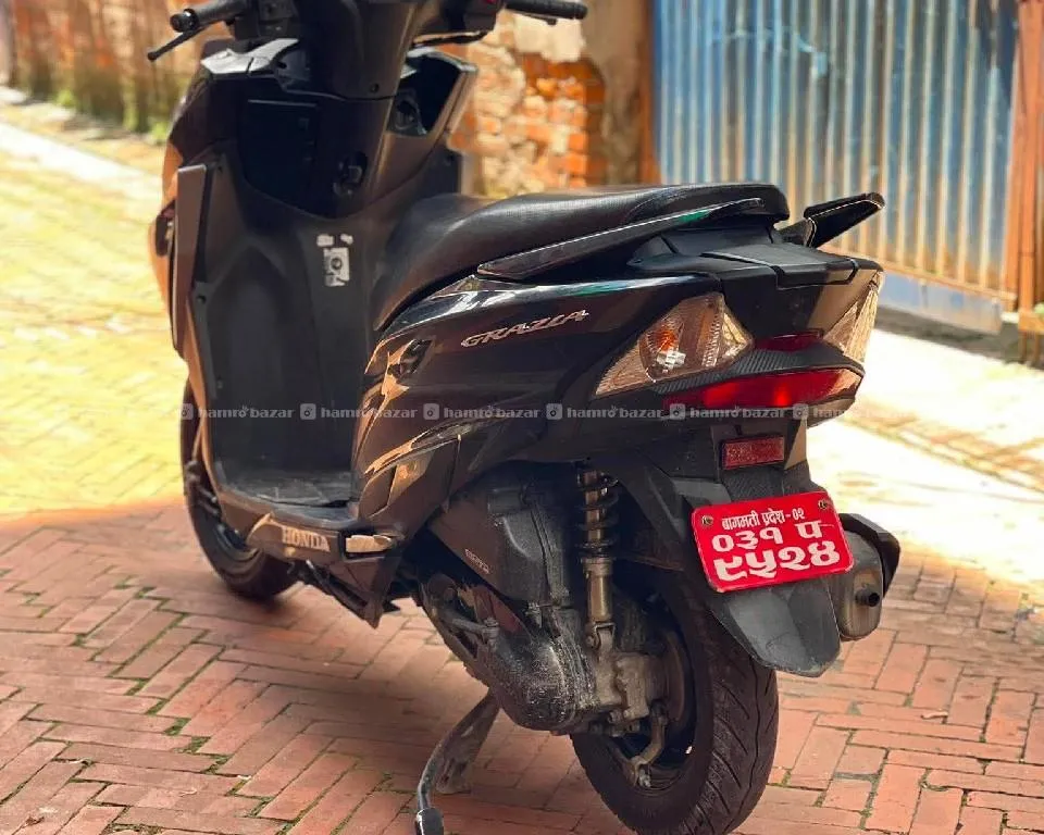 Honda grazia 131lot fi bs6 single hand super fresh condition 2