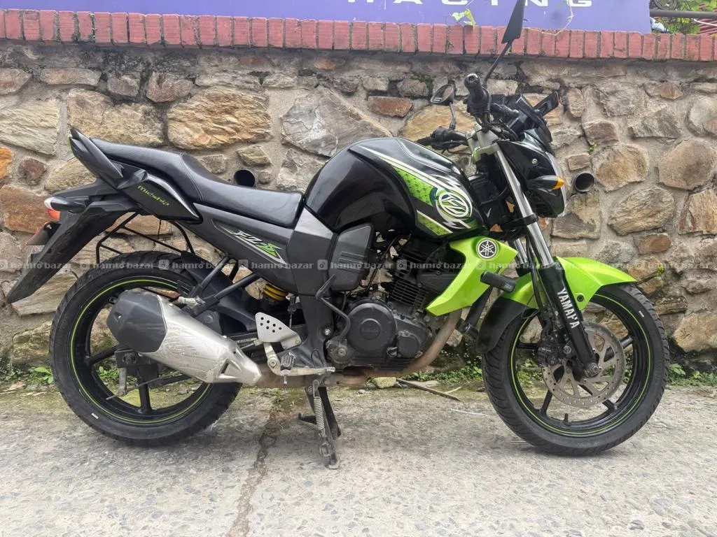 URGENT FOR SALE YAMAHA FZS V1 3