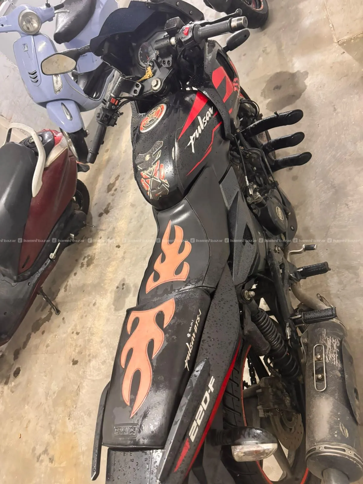 BAJAJ Pulsar 220 131 Lot Fresh Bike Urgent Sale 4