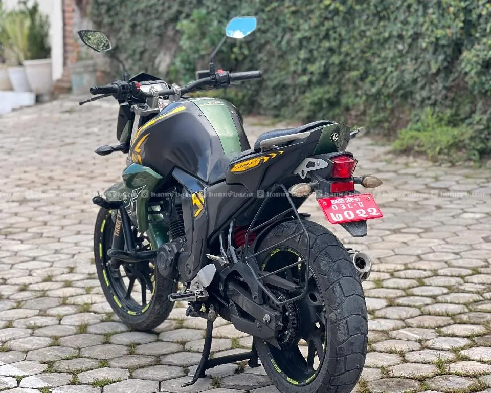 yamaha fz 138lot single hand super fresh condition on 2