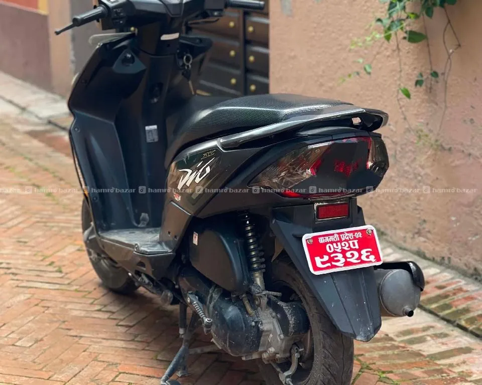 Honda dio 152lot single hand super fresh condition 2