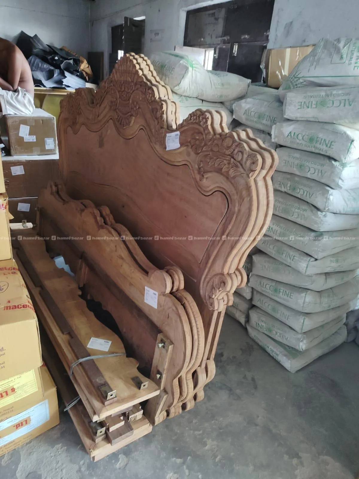 Carbeen wala Bed wooden 3
