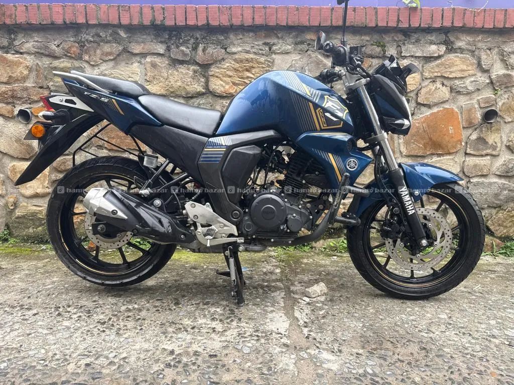URGENT FOR SALE YAMAHA FZS V2 2025 4