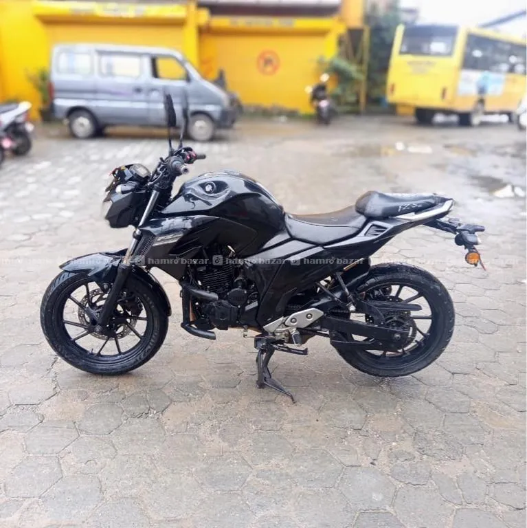 133 Lot Fz 250 Fi&abs 2
