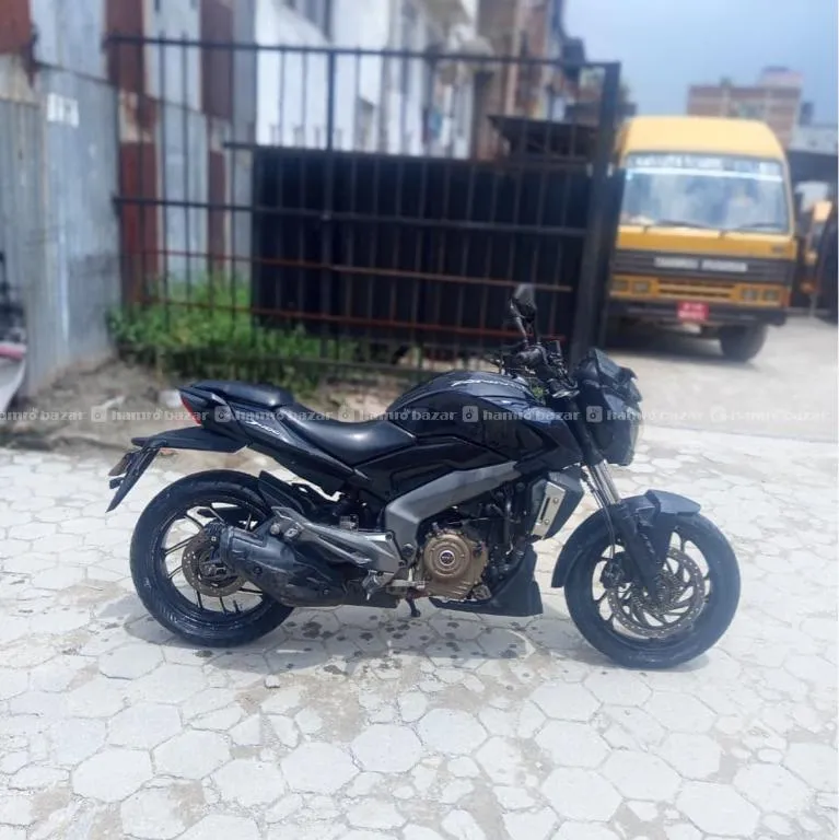 83 Lot Dominar 400 3