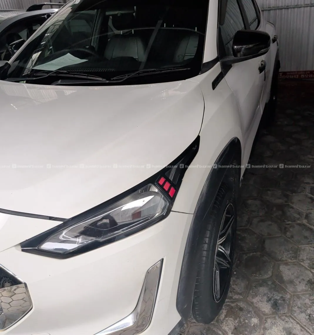 2021 price 25 lakhs color white ground clearance 205 4