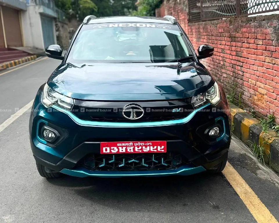 Nexon EV LUX plus Fully loaded with sunroof 1