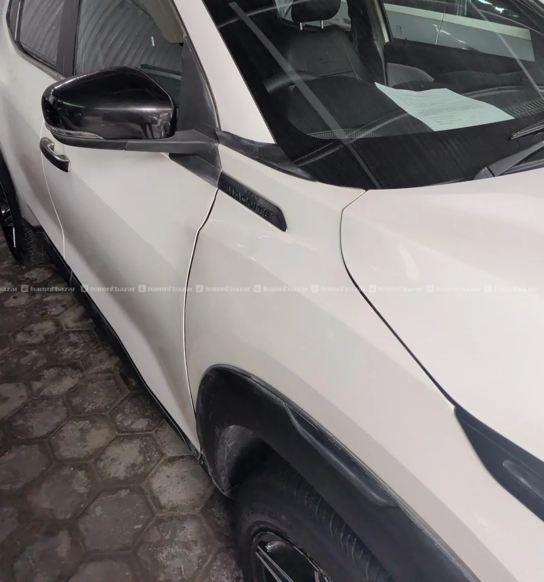 2021 price 25 lakhs color white ground clearance 205 3