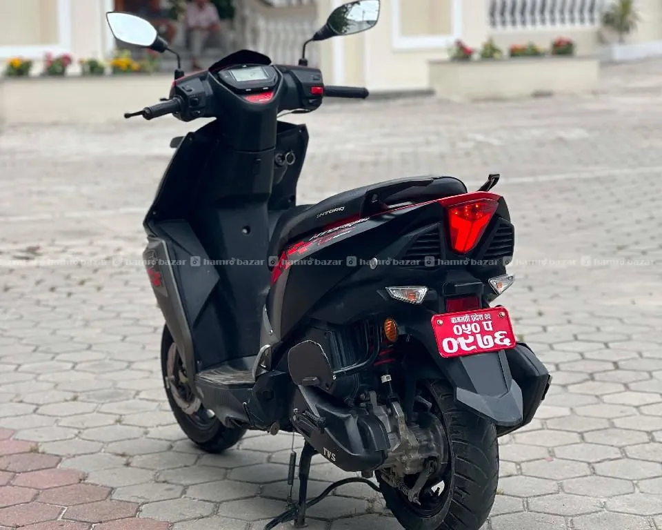 tvs ntroq 150lot fi 2024model super fresh condition 3