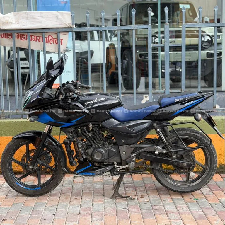 Single Hand Bajaj Pulsar 220f On Urgent Sale 2