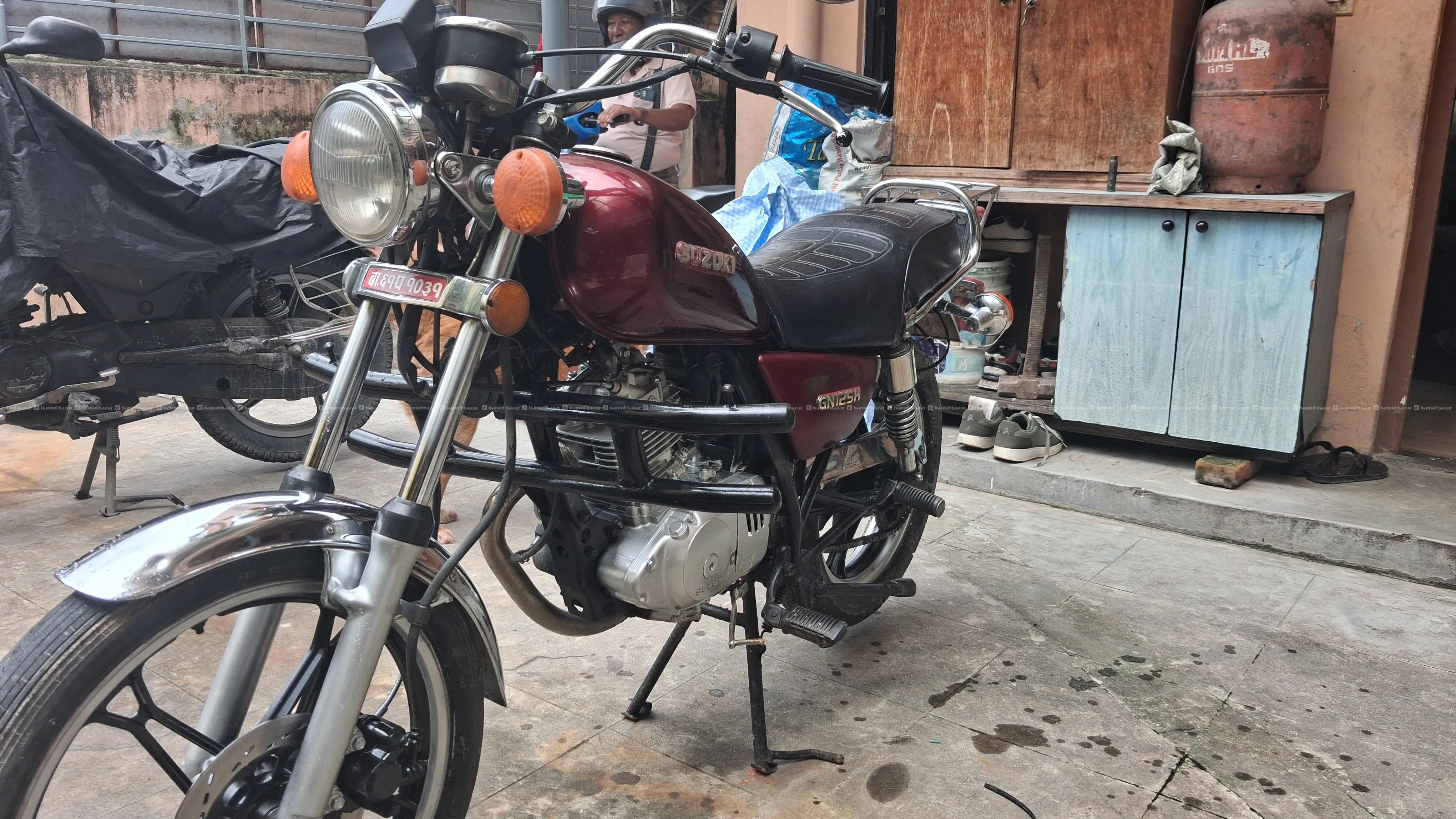 Suzuki Gn 125 3