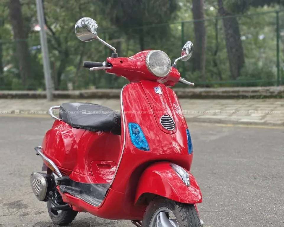 vespa125cc - 99 lot 9818846575 or 9768397661 3