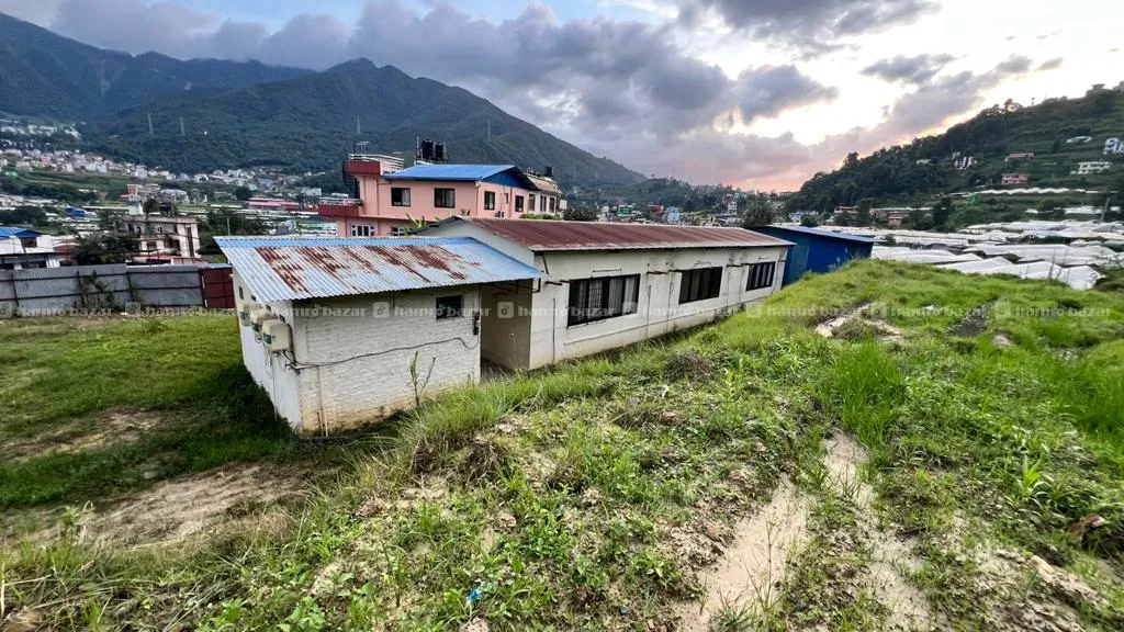 6 Ropani land on Rent with 1000sqft godown, At sur 3