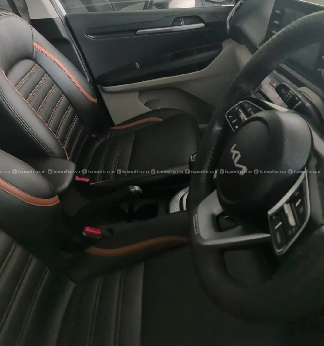 Kia sonet 1.5 Dsl white model 2021 6