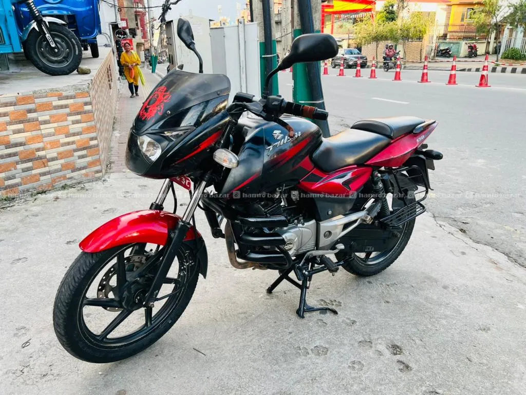 Pulsar 150 2