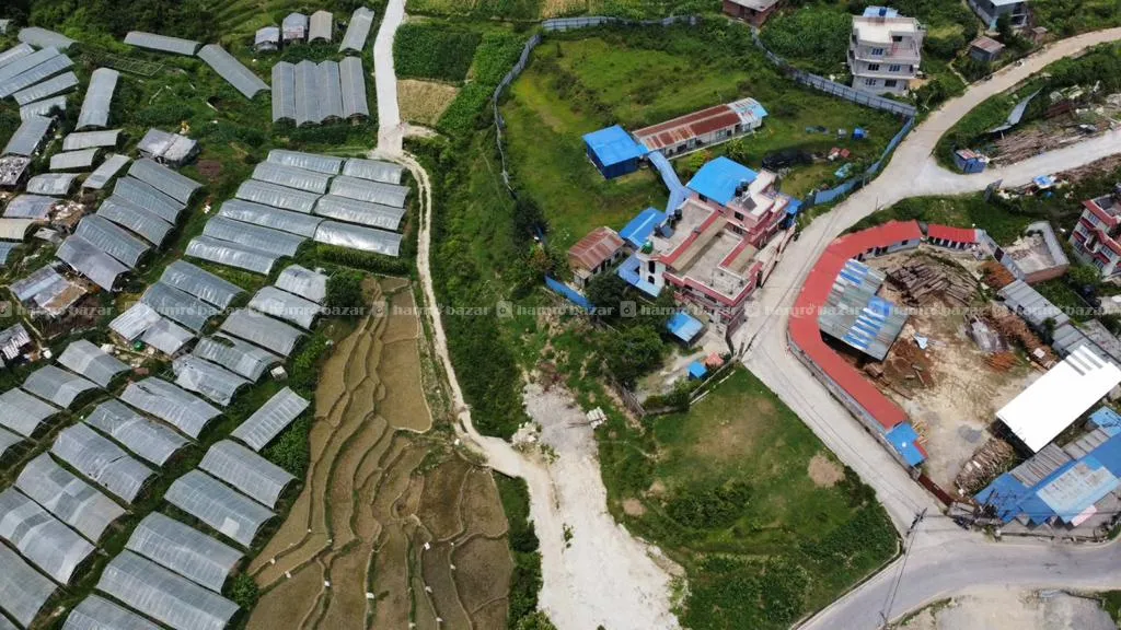 6 Ropani land on Rent with 1000sqft godown, At sur 5
