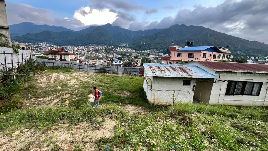6 Ropani land on Rent with 1000sqft godown, At sur 6