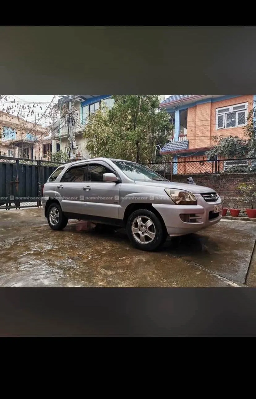 KIA SPORTAGE 4WD Nothing to spend n comfortable 5