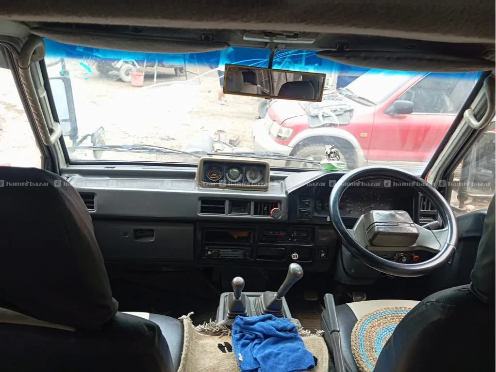 Van 3