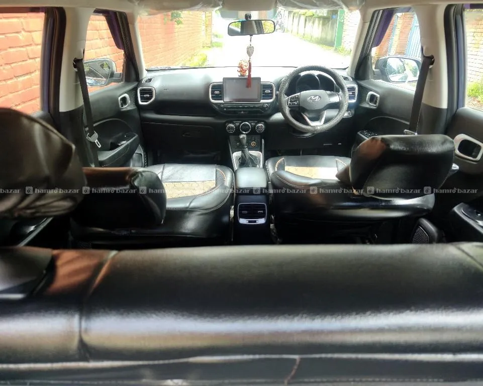 Hyundai Venue 1.2 S plus 3