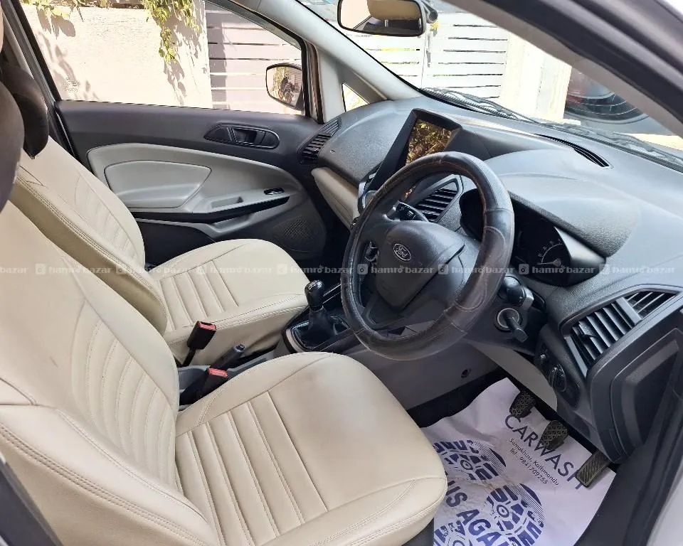 single hand Ford Ecosports 2017 model 4