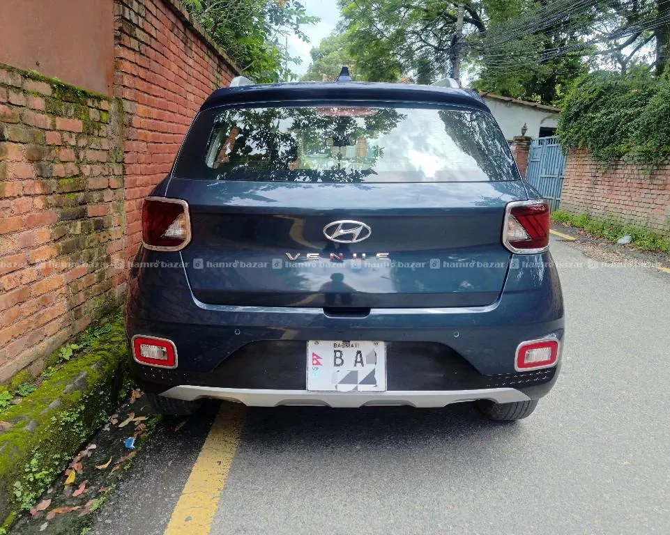 Hyundai Venue 1.2 S plus 2