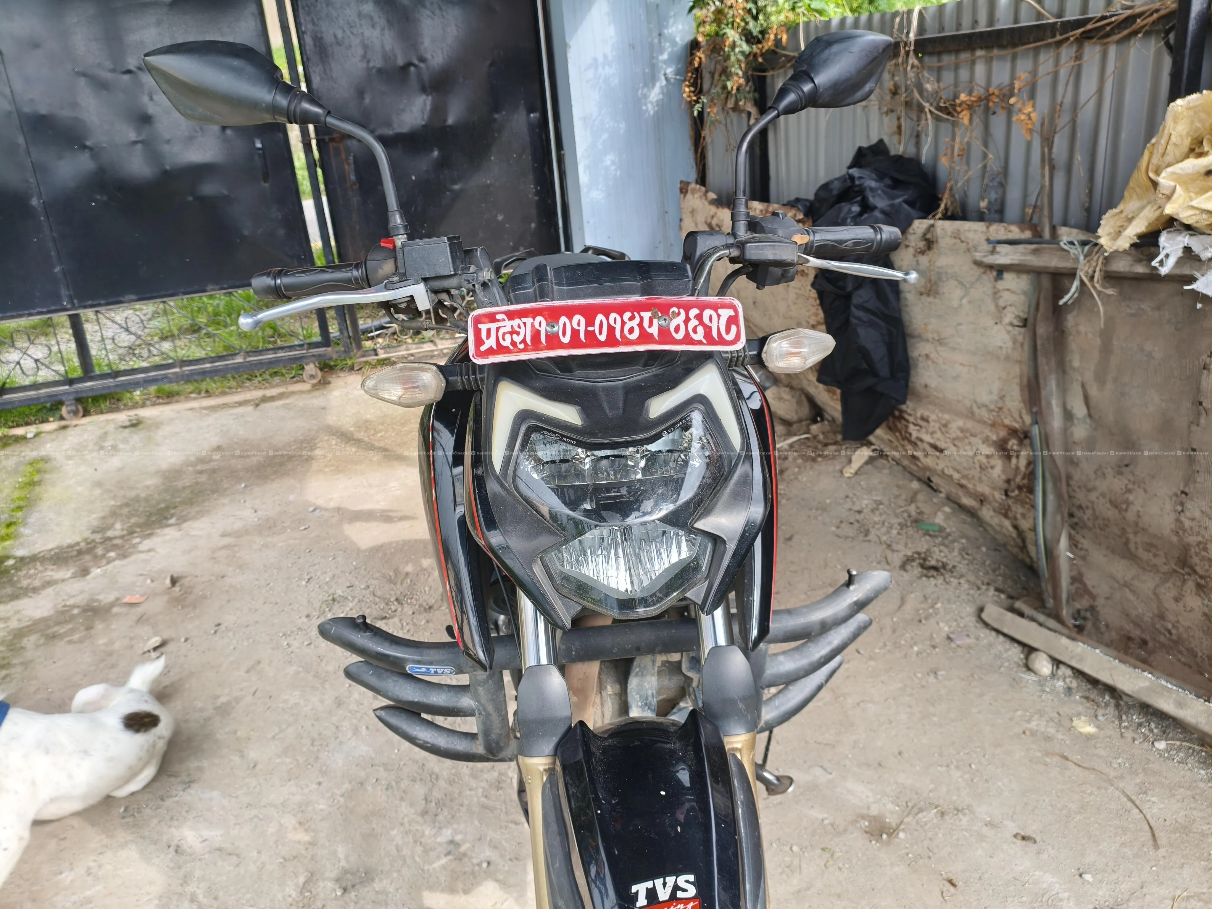 Apache rtr 200 4v 2