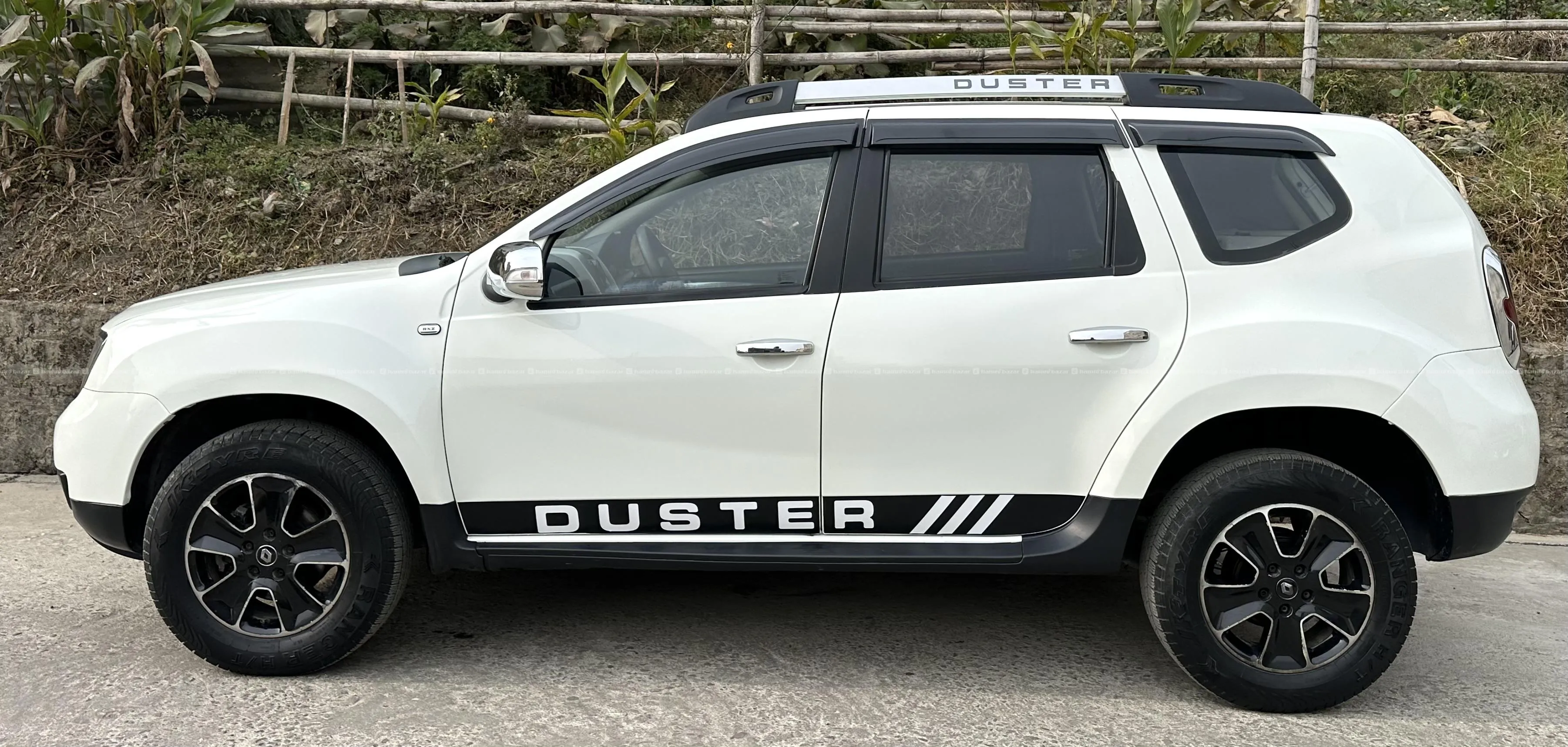 Renault Duster Auto 2017 model on sale 6