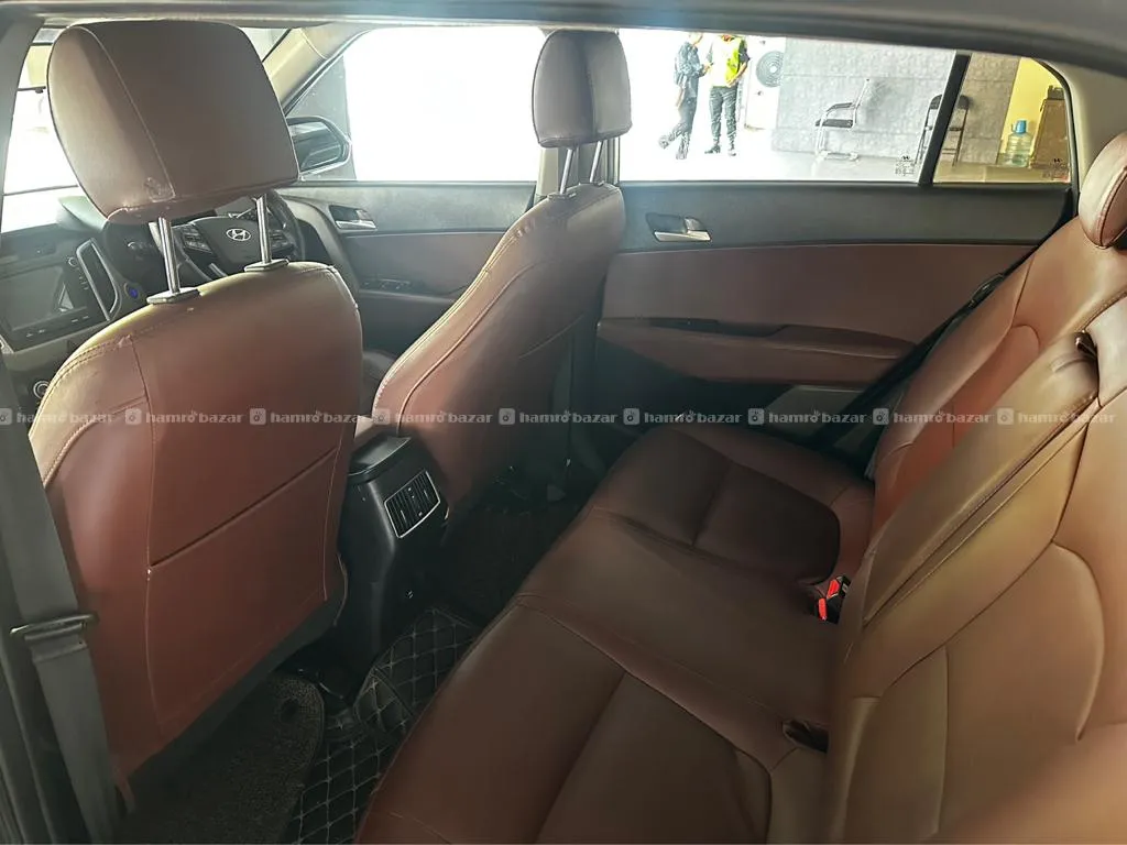 Hyundai creta SX AT 6