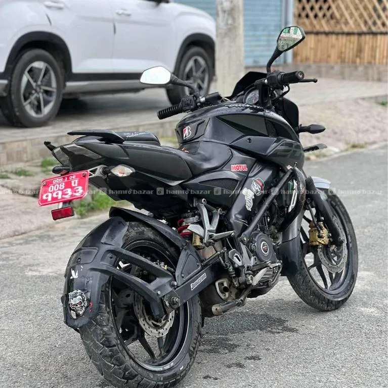 Ns 200 104 Lot Super Fresh Condition Bike 3